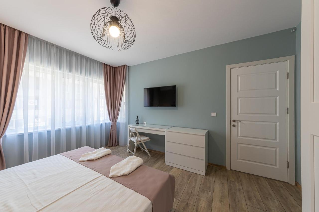 Great Location Apartment Varna Bagian luar foto
