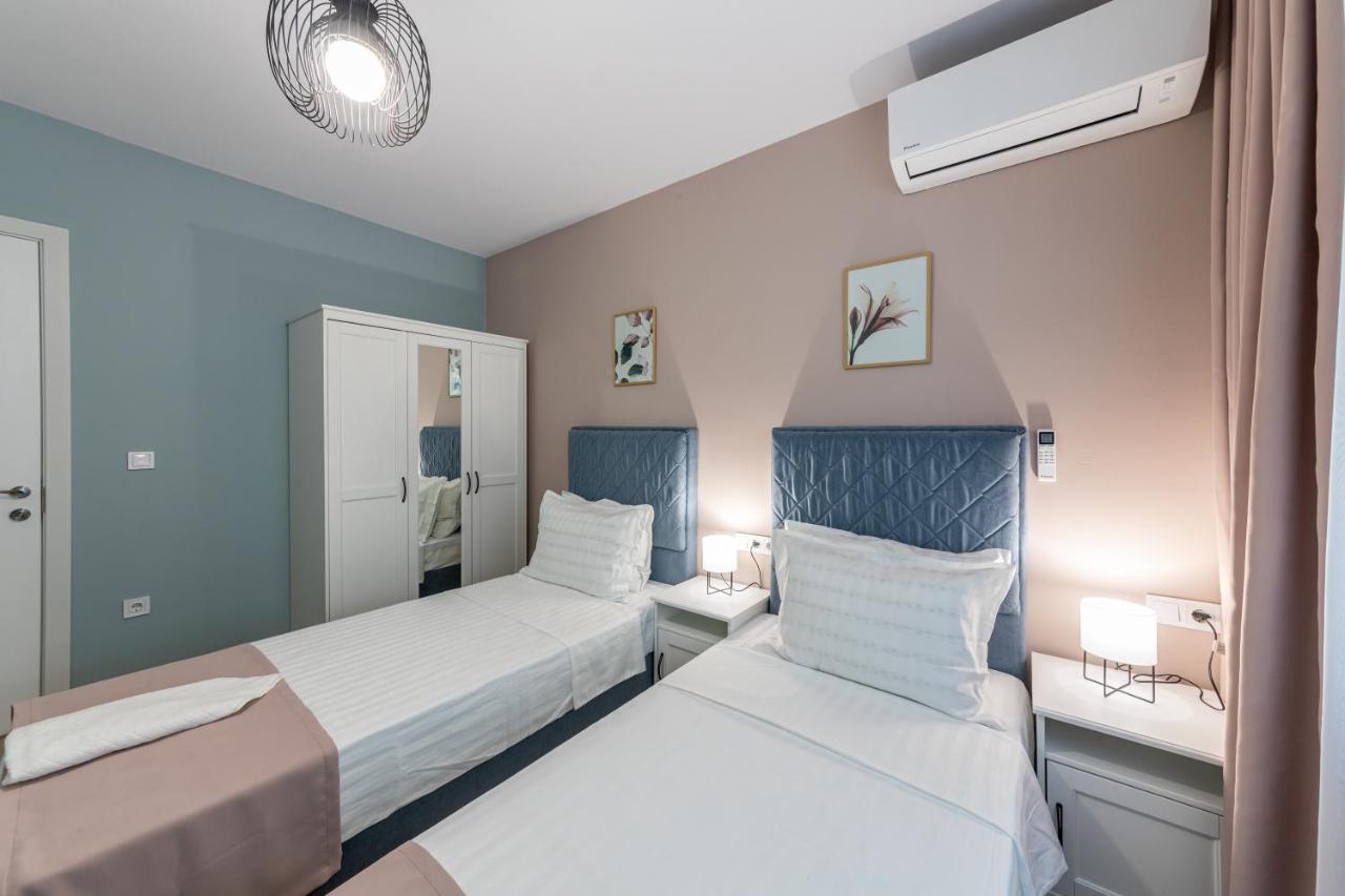 Great Location Apartment Varna Bagian luar foto