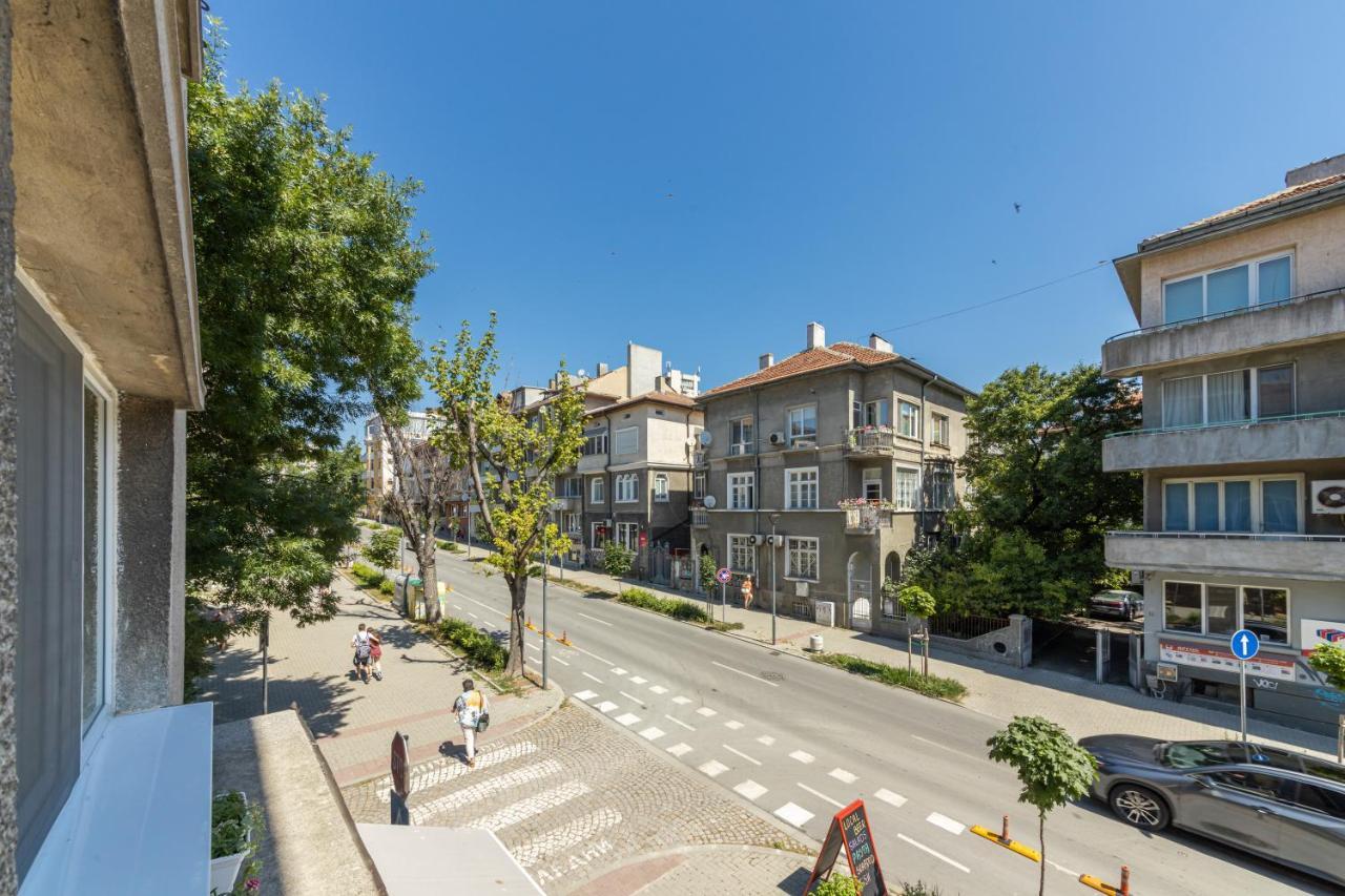 Great Location Apartment Varna Bagian luar foto