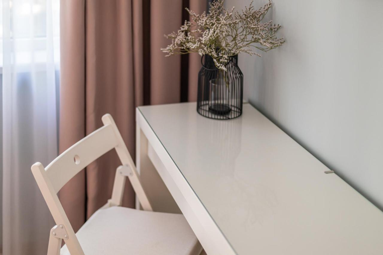 Great Location Apartment Varna Bagian luar foto