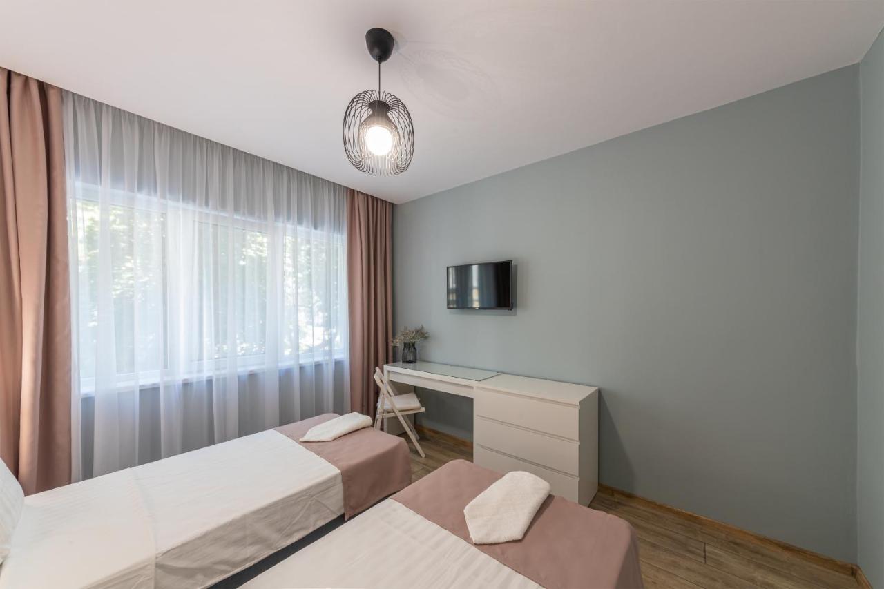Great Location Apartment Varna Bagian luar foto
