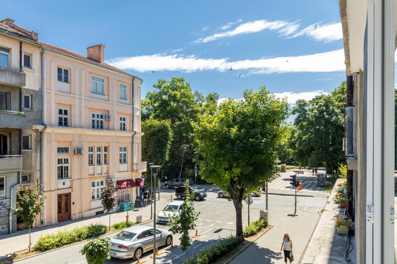 Great Location Apartment Varna Bagian luar foto