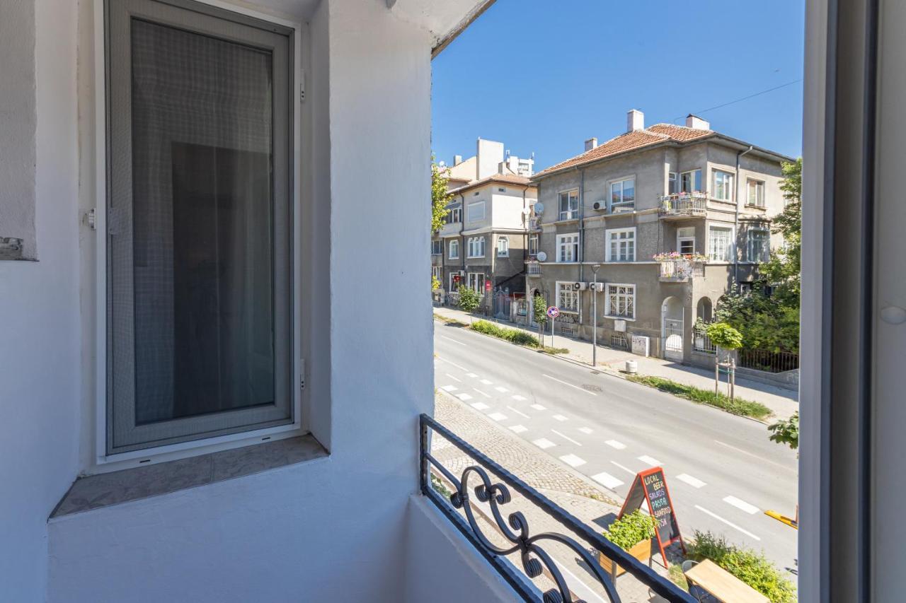Great Location Apartment Varna Bagian luar foto